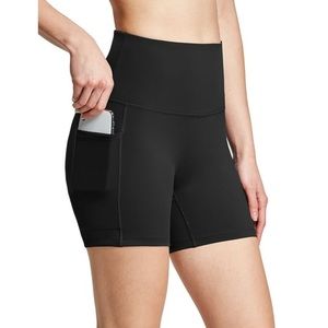 Black Bike Shorts w. Phone Pocket 7” Inseam NWT - Size S